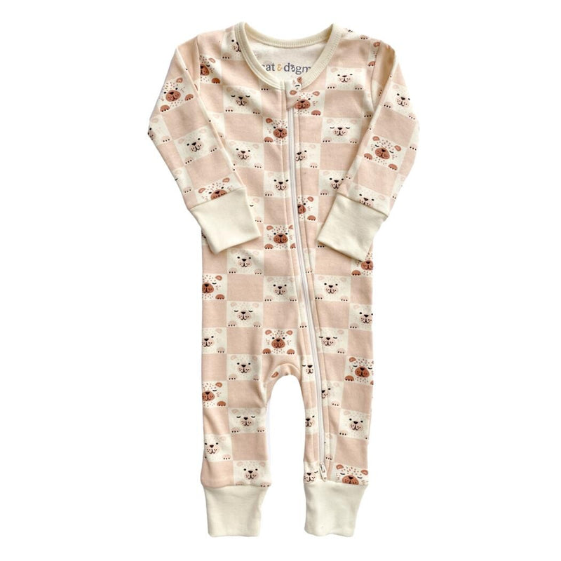 GOTS certified organic cotton zip romper with pink checkered bear print. Chemical-free baby clothing safe for sensitive skin.