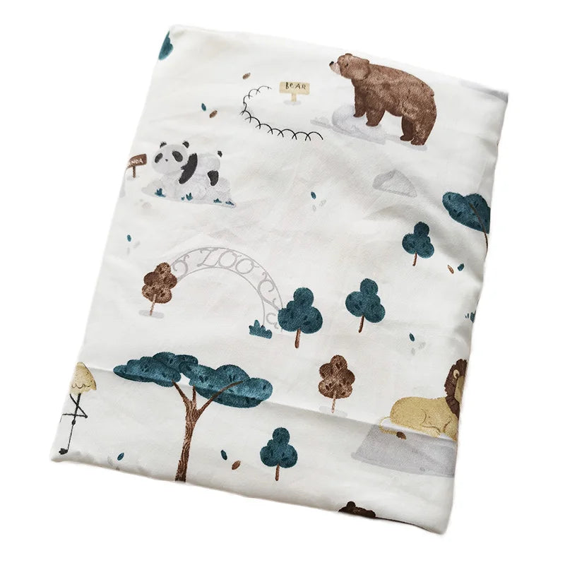 Dotted Minky Blanket in Colorful Prints, 100×75 cm, 31 designs, for babies and kids, featuring pandas, bears and trees.