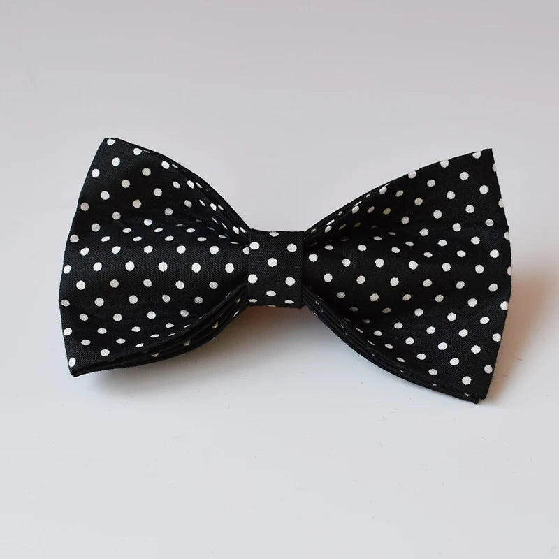 Dapper Pet: Polka Dot Pet Walking Accessories - Chic Black