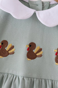 Green turkey embroidery scalloped dress