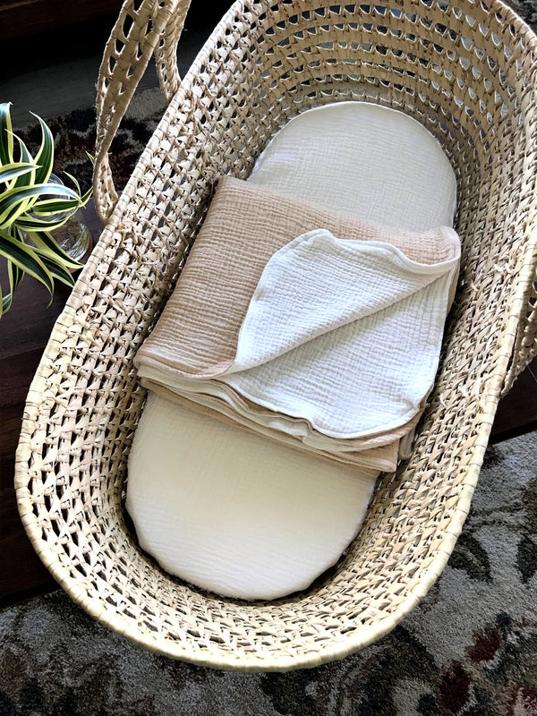 Moses Basket with Organic Cotton Double Gauze Bedding Set - The Palm Beach Baby Wendy Anne