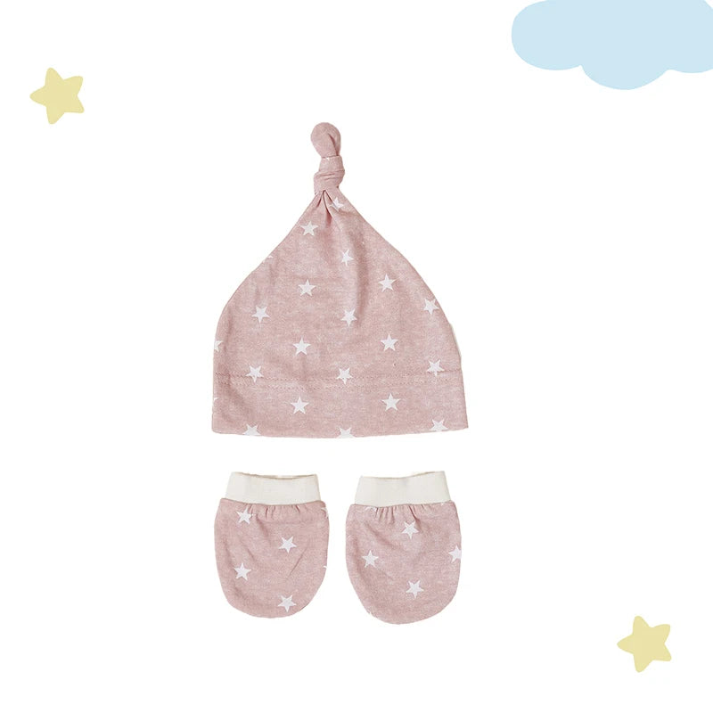 Cozy Baby Swaddle Set with Hat in pink, showcasing the matching mittens and soft fabric for complete comfort.