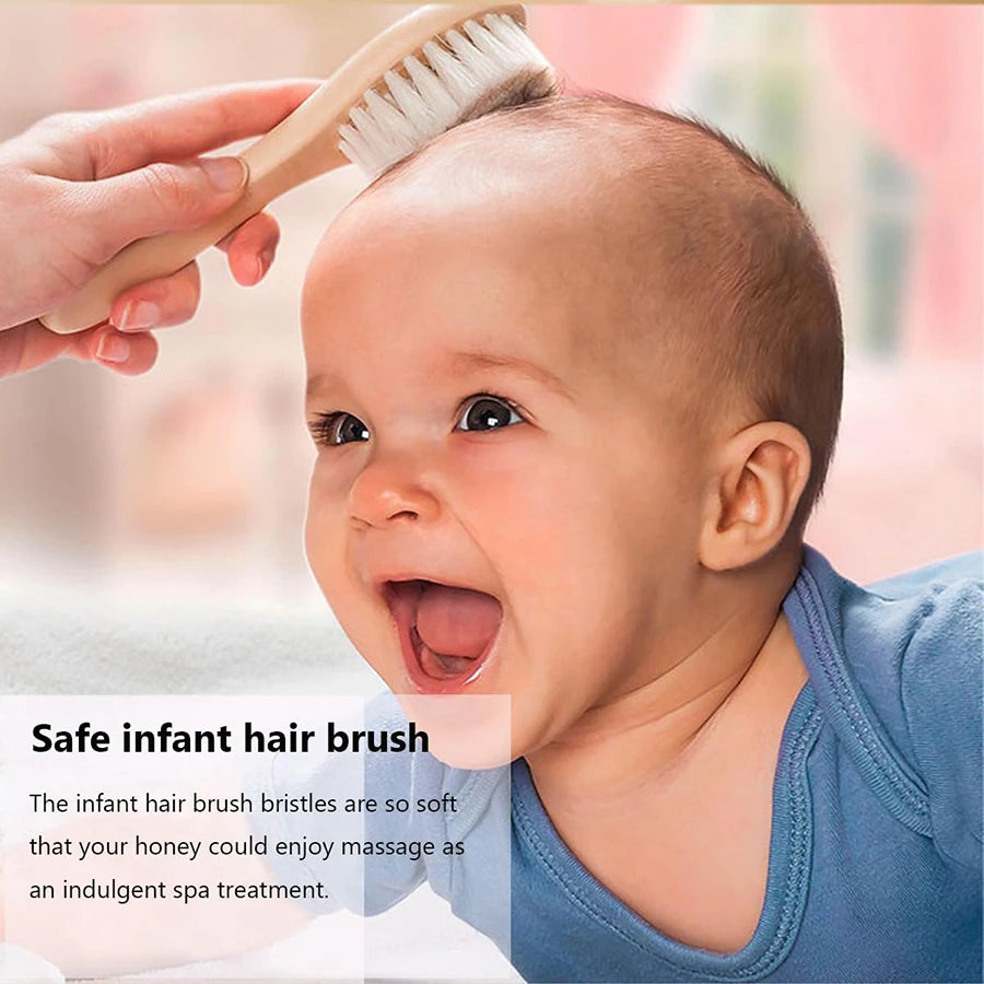 Baby with wooden 2-piece comb and soft hair brush set for 0-36m, 13.51 cm long.