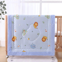 Winter Muslin Patterned Quilt for Children, 95 x 95 cm, two-sided with raised dots and lions and elephants on blue