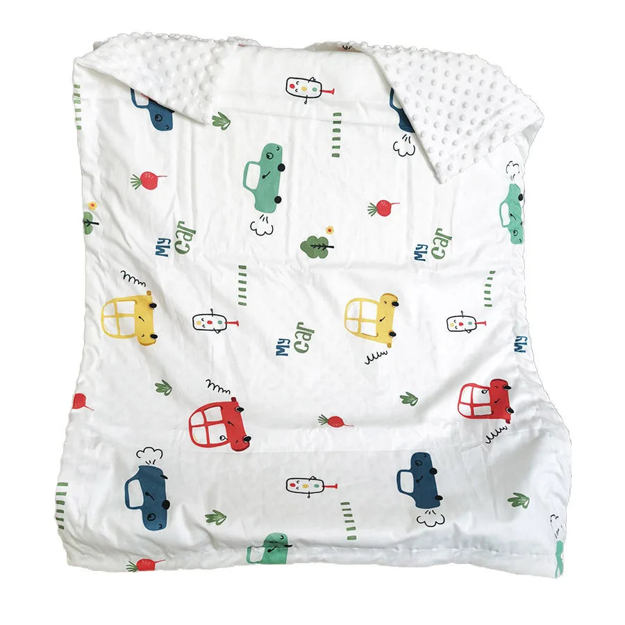 Two-sided children's Minky blanket with colorful car prints and raised dot texture, white, 100x75 cm.