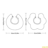 Size diagram for round and flower-shaped waterproof baby bibs featuring snap closures and embroidery cotton detail.
