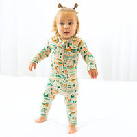 Detail of the tagless design on the Second-Skin Toddler Convertible Romper, ideal for extra-sensitive skin.