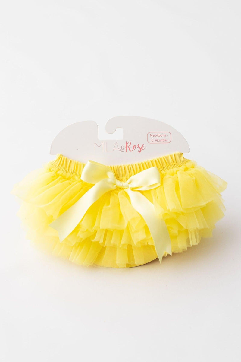 Yellow ruffle tutu bloomer with bow, newborn size; front and back ruffles, fluffy baby bloomers