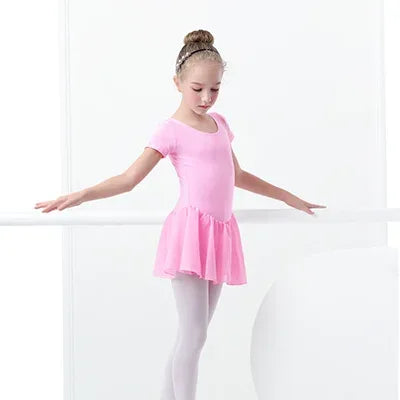 Girls pink dance dress for toddlers with short sleeves and flared skirt