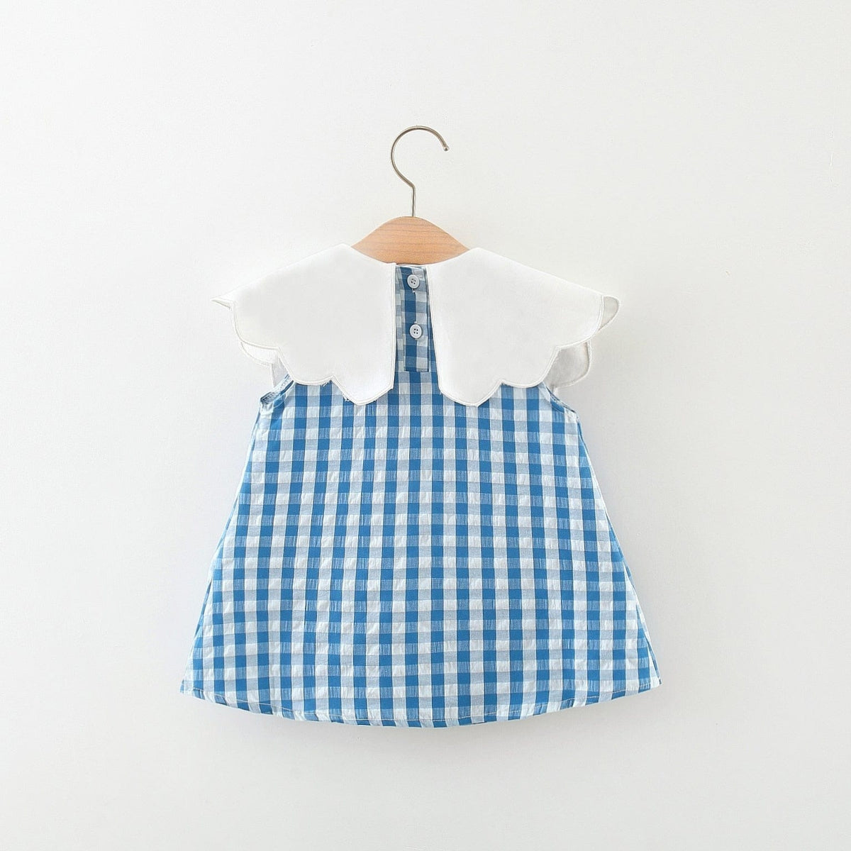 Girls blue and white girls seersucker apple dress with scalloped white collar for toddlers