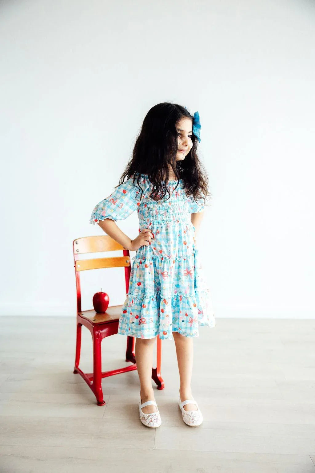 Girls blue floral girls smocked ruffle dress with puff sleeves age 6-8