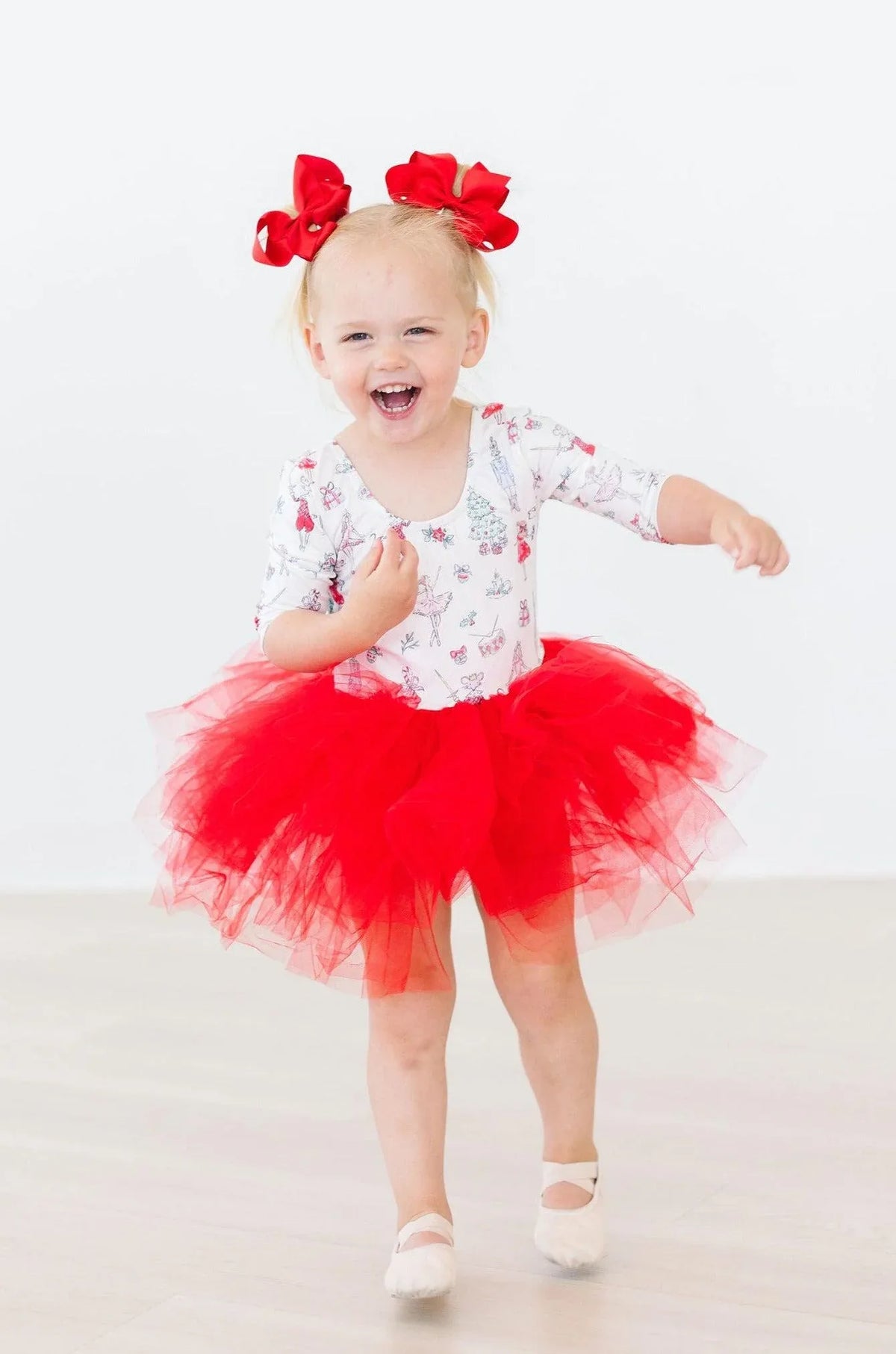 Holiday red tutu leotard for girls with 3/4 sleeves and fluffy tulle skirt size toddler
