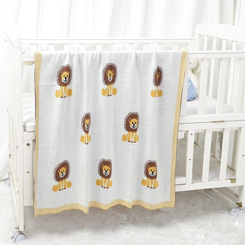 White and yellow lion baby blanket cotton with cute lion pattern for babies and kids