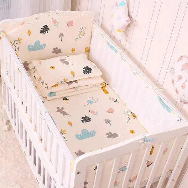 Little mouse baby crib bedding set for babies with cream color and cute mouse and nature prints