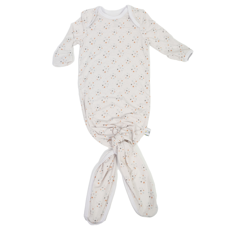 Stars Lunar Knotted Gown for infants 0-3 months, featuring a cozy knotted design with an adorable lunar star pattern, perfect for sleep and snuggling.