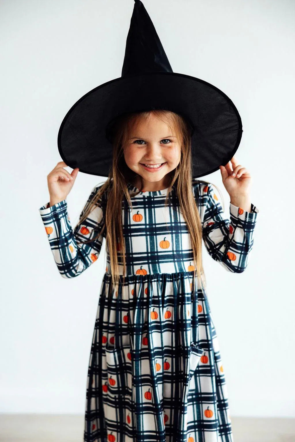 Girls long sleeve plaid pumpkin dress for girls with pockets in black and white