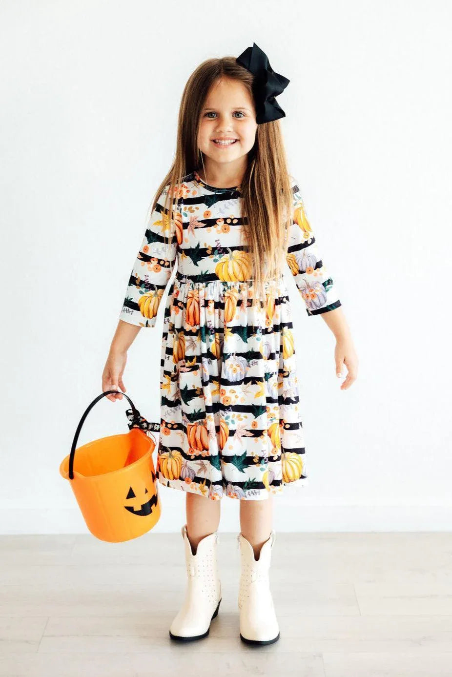 Girls 3-4 twirl pocket dress with pumpkin print girls twirl dress in black and white stripes