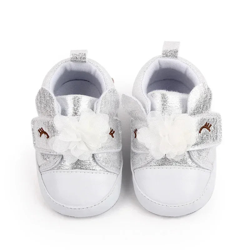 Silver and white soft sole baby shoes with flower decoration for infants