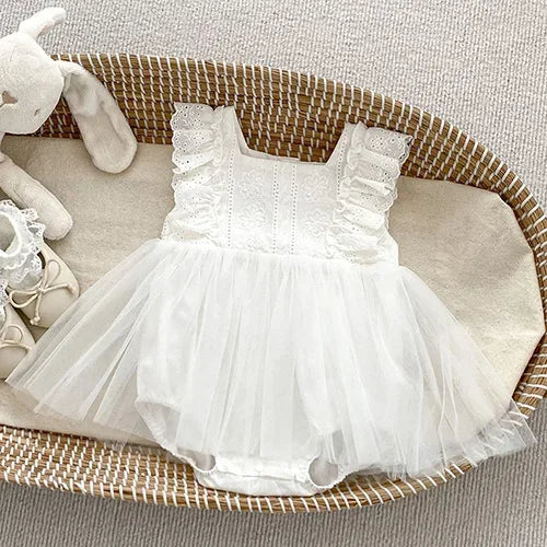 White baby summer rompers with lace ruffle sleeves and tulle skirt for infants